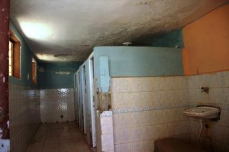 Okullar Dökülürken Hizmetli Sözleşmeleri Erteleniyor