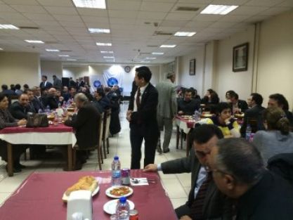 TWİTTER’I KAPATMAK, TÜRKİYE’Yİ İÇİNE KAPANIK DEMİR PERDE ÜLKESİ İLAN ETMEKTİR