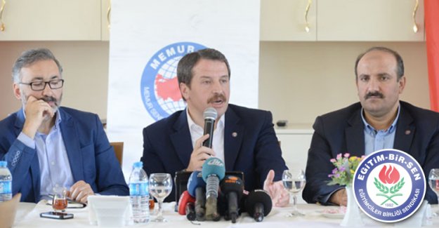 Yalçın, gazetecilerle bir araya geldi