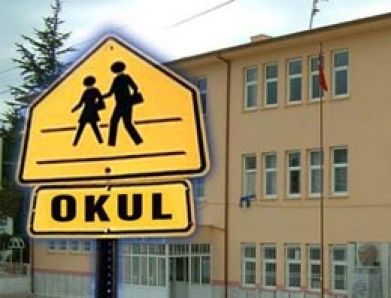 Ayaklanan Veliler Okulu Bastı