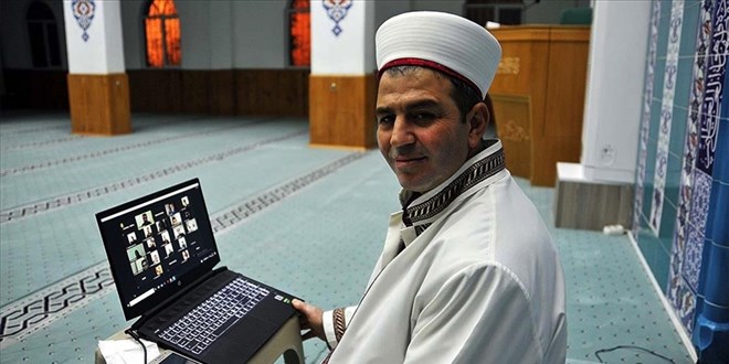 İmam, öğrenciler ile kariyer yapanları çevrim içi buluşturuyor