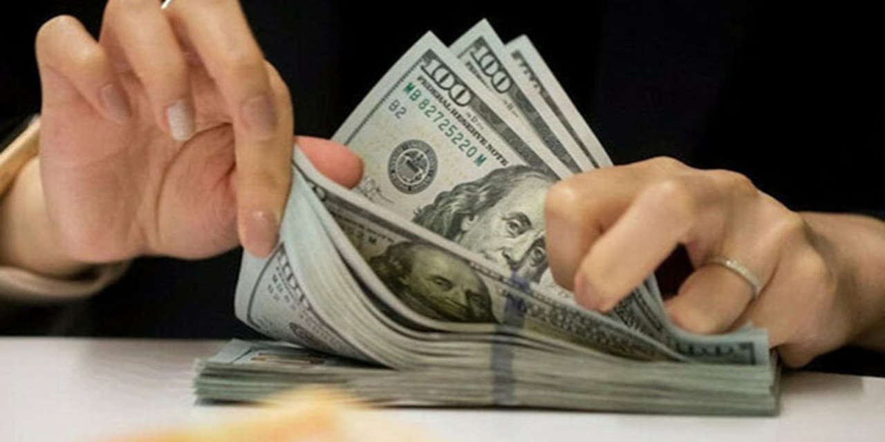 Dolarda düşüş devam ediyor