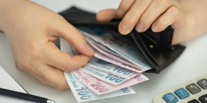 Yeni asgari ücret en düşük 'memur maaşını' geçti