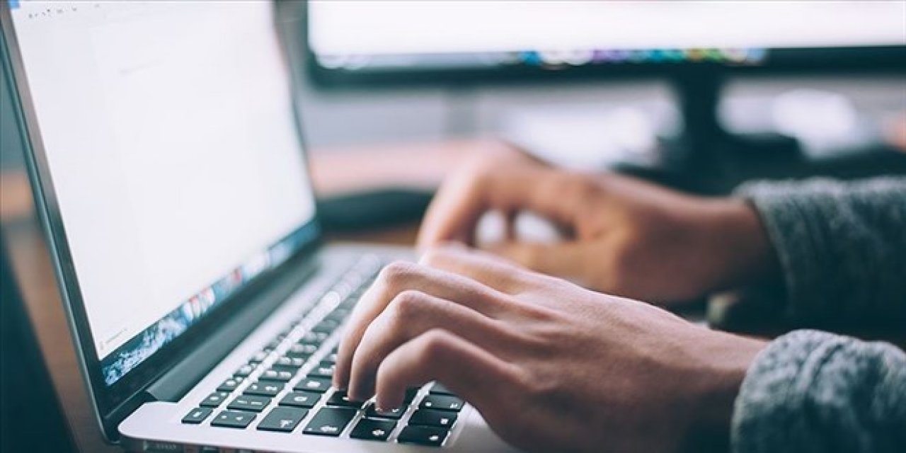 Omicron panikletti,  online eğitim kararları gelmeye başladı