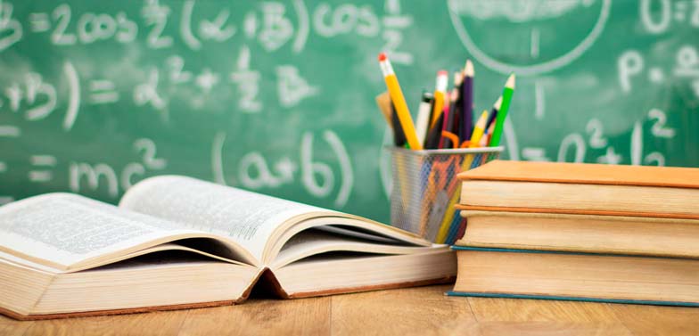 Dekan yardımcısı eşini öğretim görevlisi olarak işe aldı