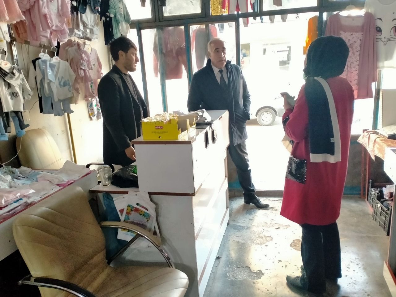 Atanamayan öğretmen bakın ne iş yapıyor?