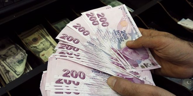 Tüketiciler için faiz indirimi ve kredi kartı detayı