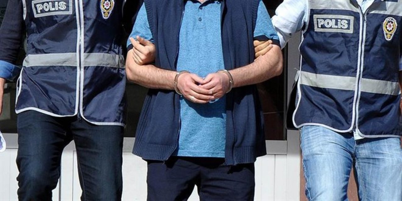 MEB'in okullara gönderdiği kitapları satan memur tutuklandı