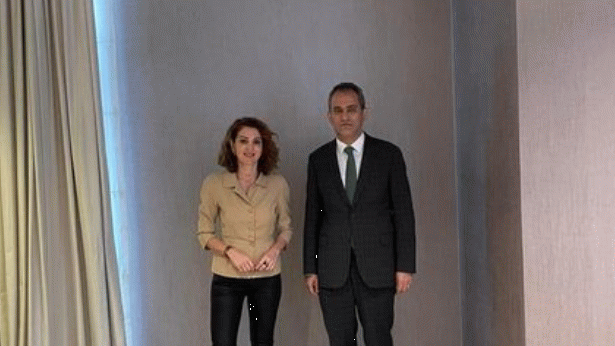 Maskesiz Günler için Nagehan Alçı'dan Bakan Mahmut ÖZER'e övgü dolu sözler