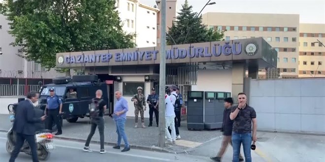Dayakçı öğretmen hakkında 'koruma kararı'