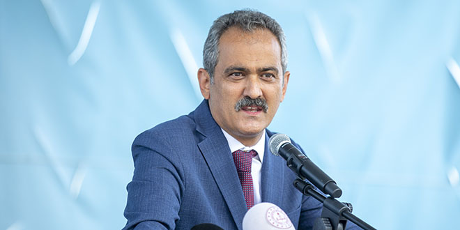 Bakan Özer, Türkiye'deki okullaşma oranına dikkati çekti