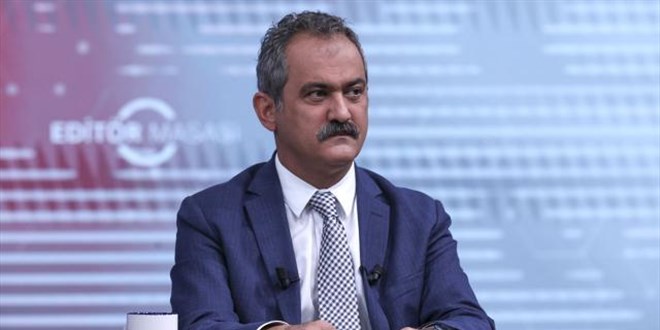 Mahmut Özer: Kur'an-ı Kerim'e tekme atan öğrenciye gerekli cezalar verilecek