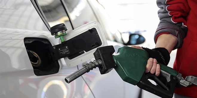 Benzine zam geliyor