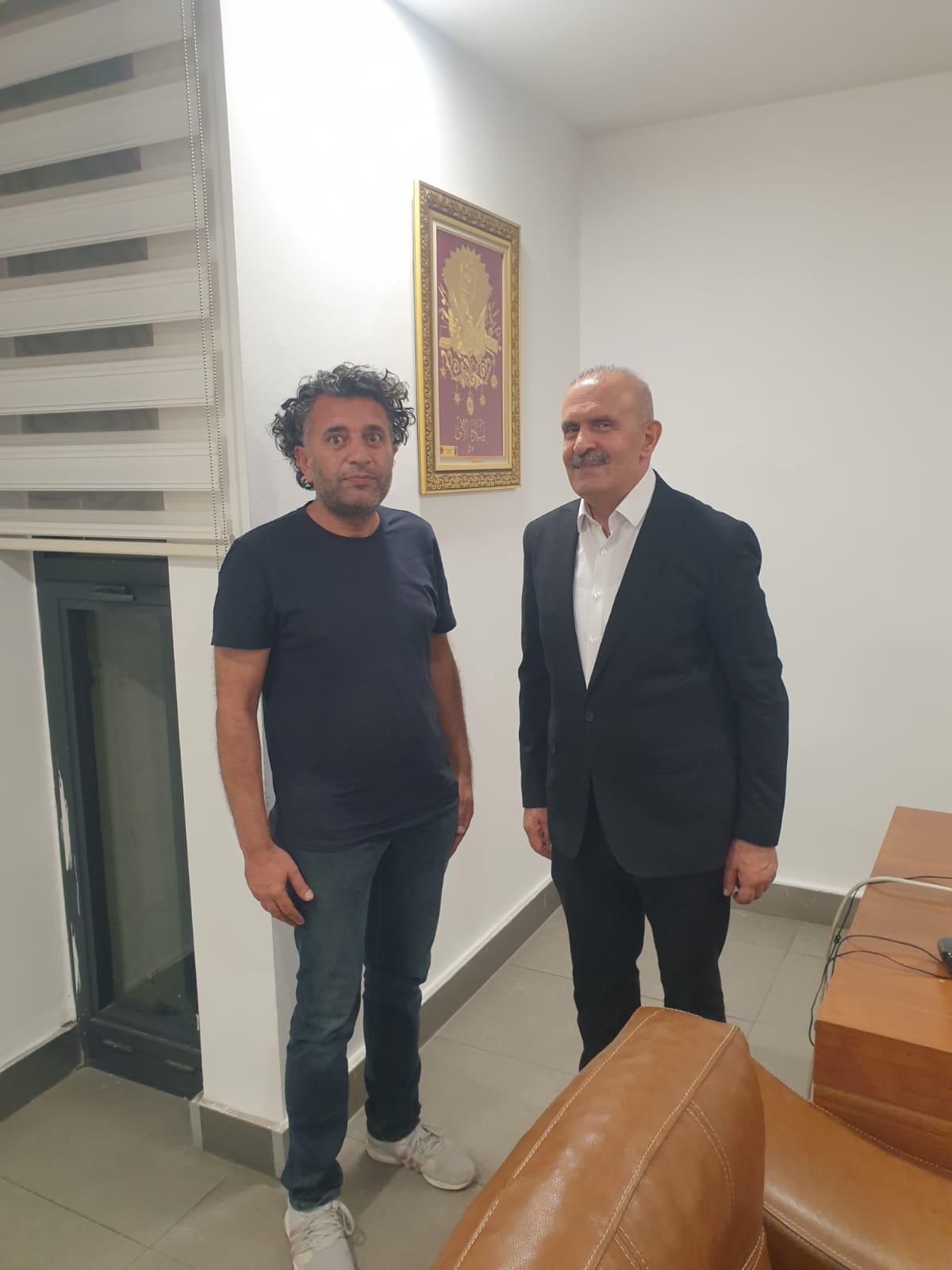 Öğretmenlere eş durumu için AK Parti MKYK üyesi Burhan Kayatürk ile görüşüldü