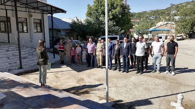 Şehit edilen 6 öğretmen anıldı