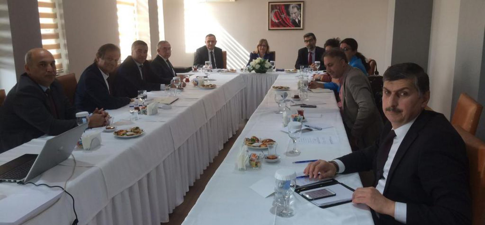 MEB:Öğretmen Ve Okul Yöneticilerinin Gelişimleri Desteklenecek