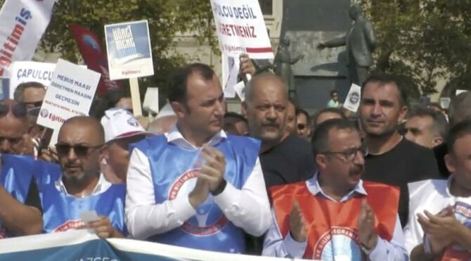 Öğretmenlik Meslek Kanunu protesto yürüyüşüne engel