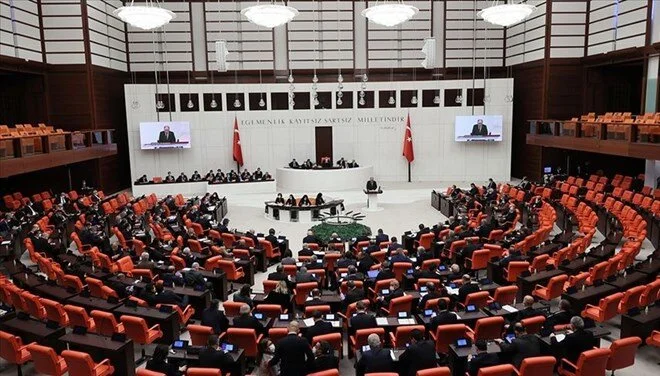 Öğretmenler ile ilgili önerge Mecliste Red Edildi