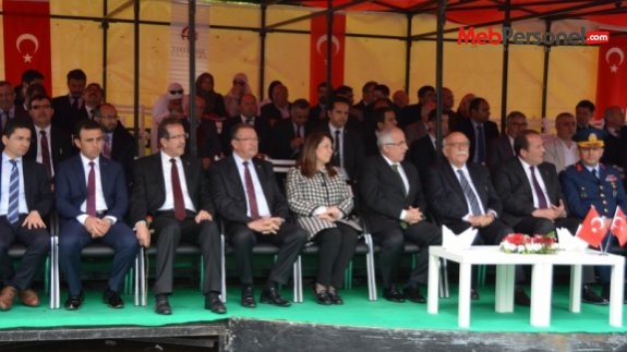 Bakan Avcı, Büyük Türk Düşünürü Yunus Emre’yi Anma Programına Katıldı