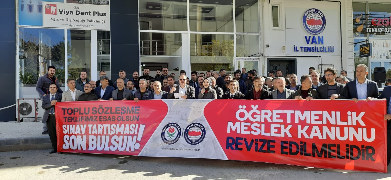 Eğitim Bir Sen Uzmanlık Sınavının kaldırılması için Van ilinden seslendi