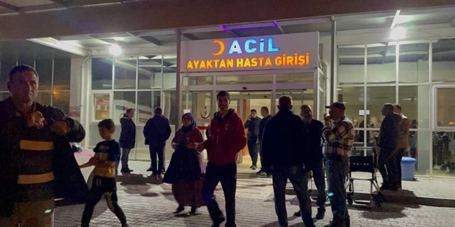 Taşımalı eğitim öğretim gören 40 öğrenci besin zehirlenmesi şüphesiyle hastanelik oldu
