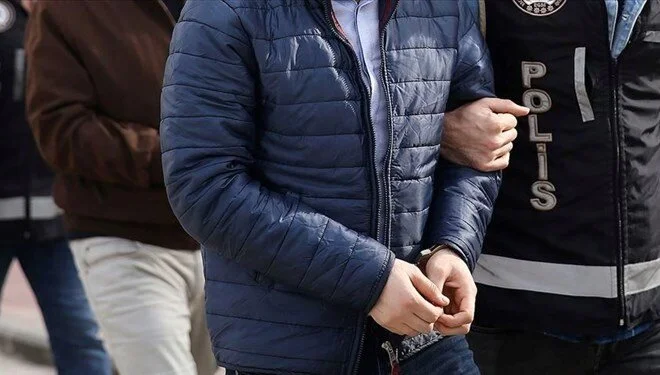Taciz iddiasıyla öğretmen tutuklandı