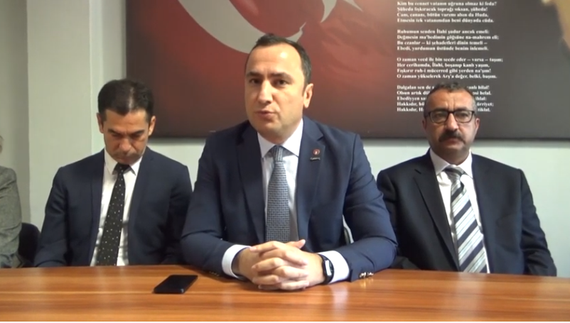 O Kaymakam’a sordu: 'İzmir Marşı’nda geçen hangi söz sizi rahatsız etti?'