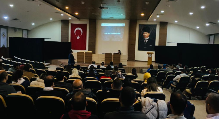 Devlet hastanesinde rehber öğretmenlere ‘damgalama’ semineri verildi