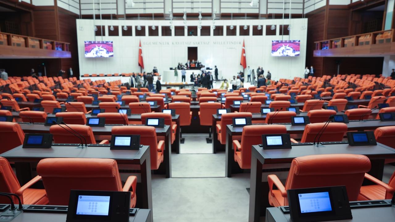 Meclis'te 12 günlük maraton başladı: Bütçeden sonra sıra EYT'ye gelecek