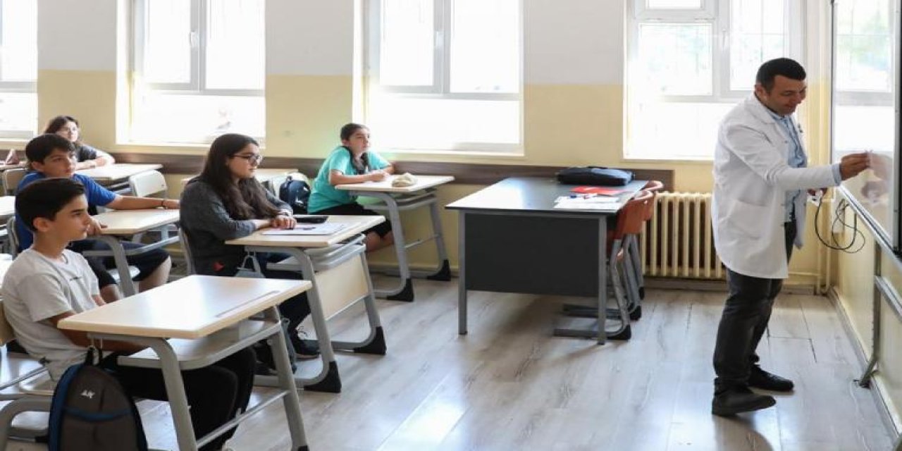 Öğretmenlerimize önlük verilmesiyle alakalı açıklama geldi