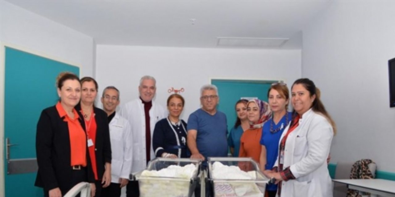 Songül öğretmenin 51 yaşında gelen ikiz bebek sevinci