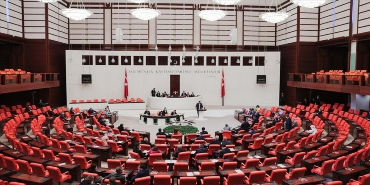 Çalışma saatlerini düşüren teklif TBMM'ye geldi