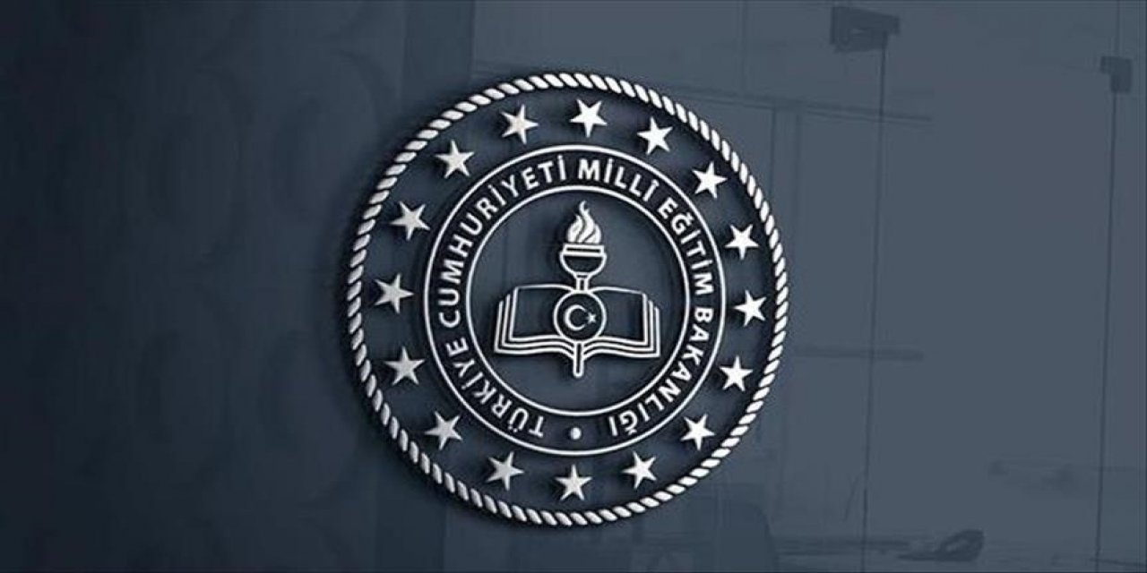 MEB'in 24 Kasım'da öğretmenlere vereceği önlük belli oldu
