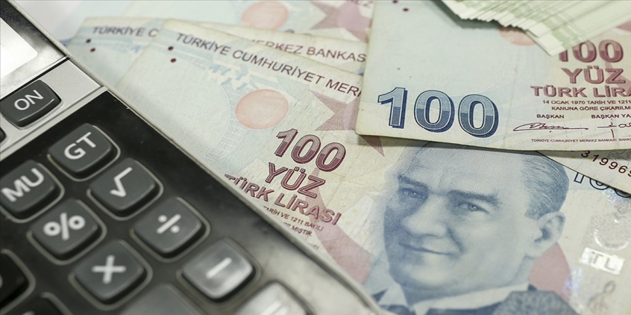 Öğretmen ve Okul Müdürlerine Resmi Tatiller ile Bayram Tatillerinde Ödenecek ve Ödenmeyecek Ek Ders Tablosu