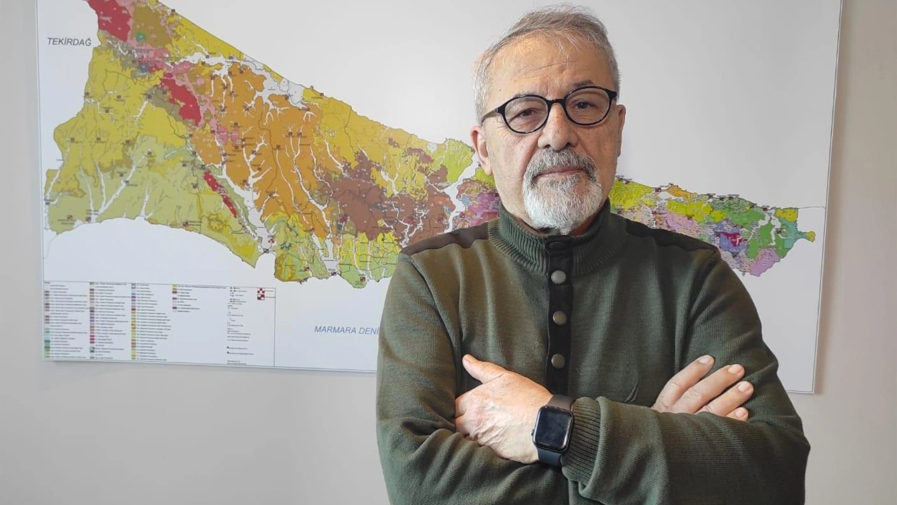 Marmara denizine sığmayacak moloz! Büyük İstanbul depremi hakkında konuşan Naci Görür çarpıcı açıklamalar yaptı!