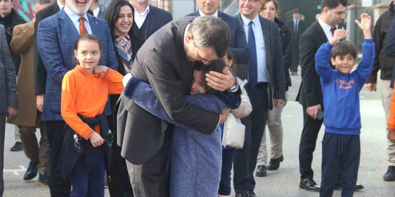 Bakan Tekin Bu Konuda Çocuklara Söz Verdi