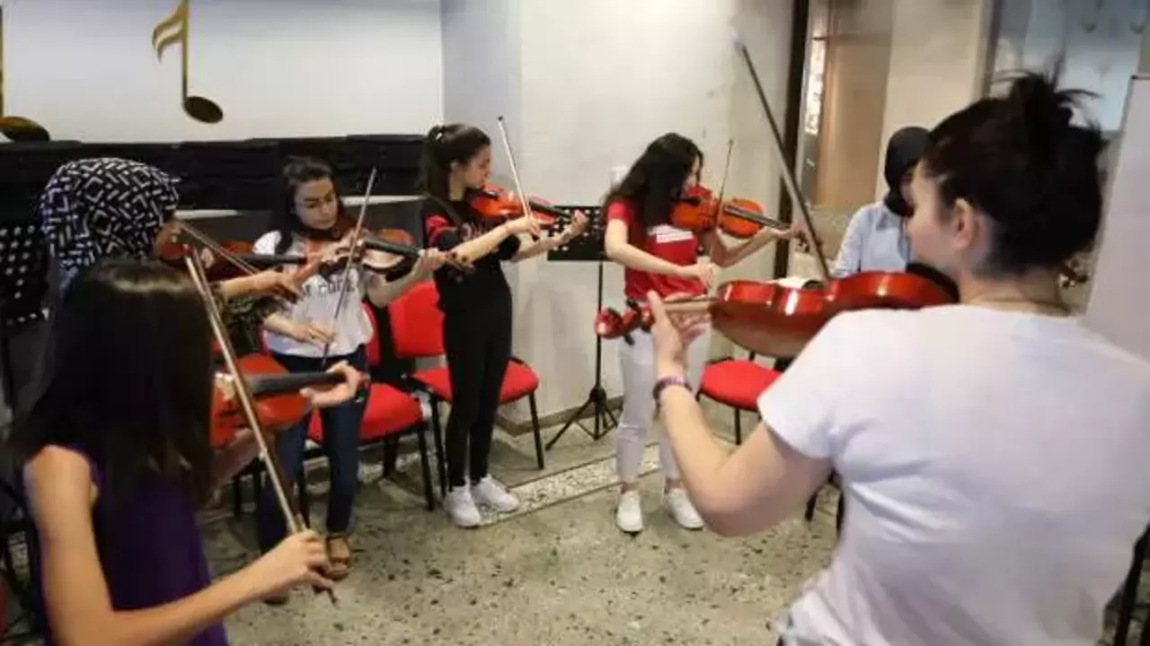 Ücretsiz Kültür ve sanat kurslarına yoğun ilgi!