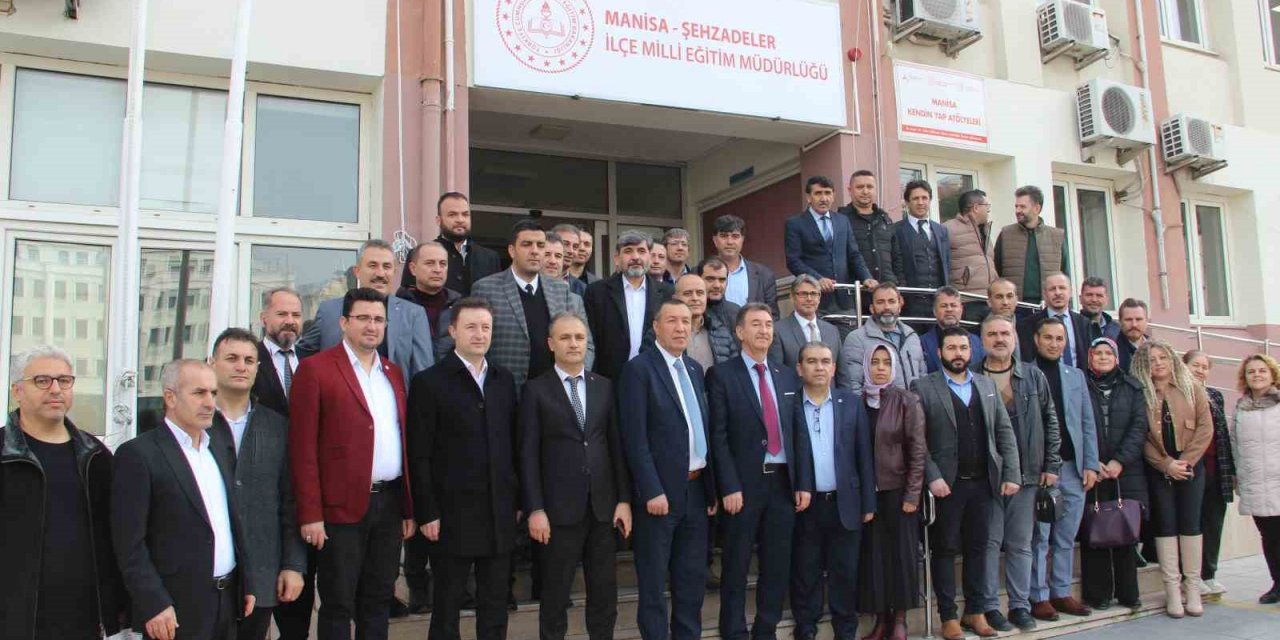 İlçe Milli Eğitim Müdürü Görevine Geri Döndü