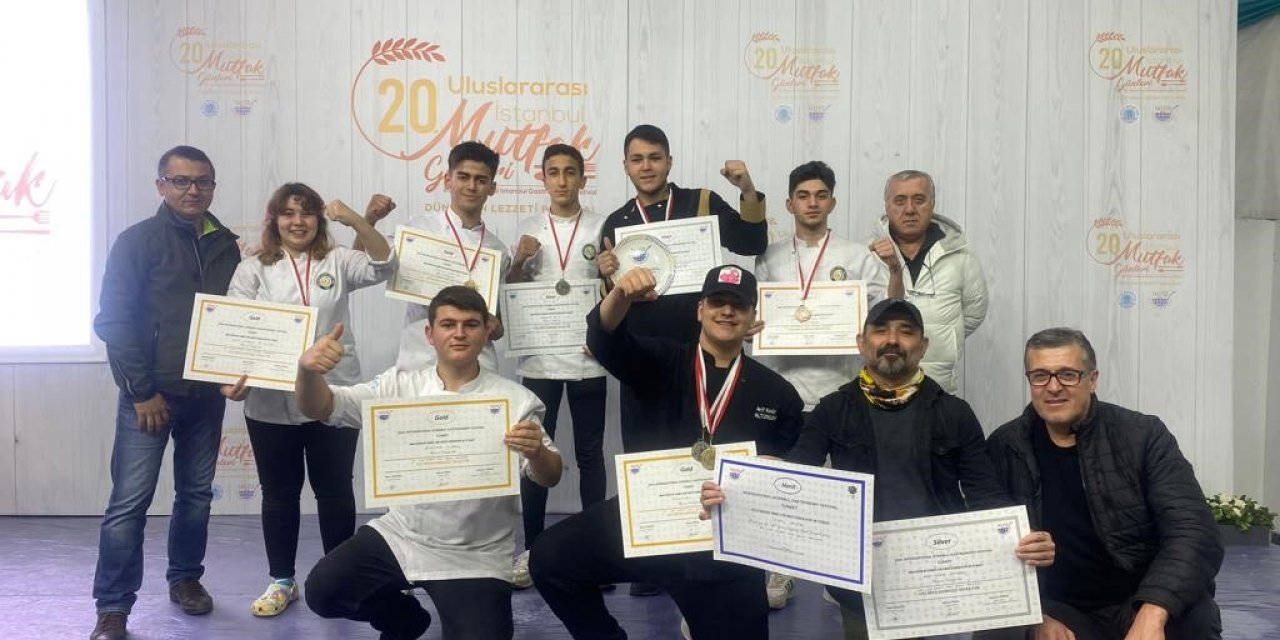 Meslek Lisesi Öğrencileri 8’i altın 14 madalya kazandı