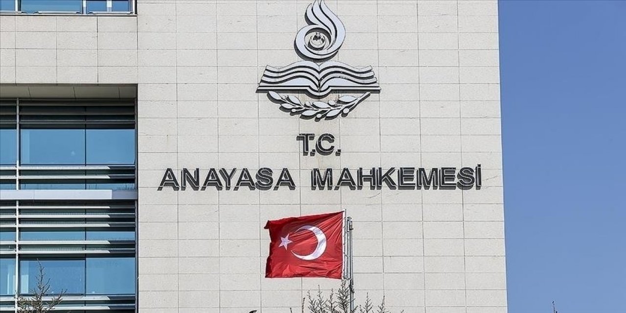 Basın açıklamasına katılan öğretmene disiplin cezası hak ihlali sayıldı