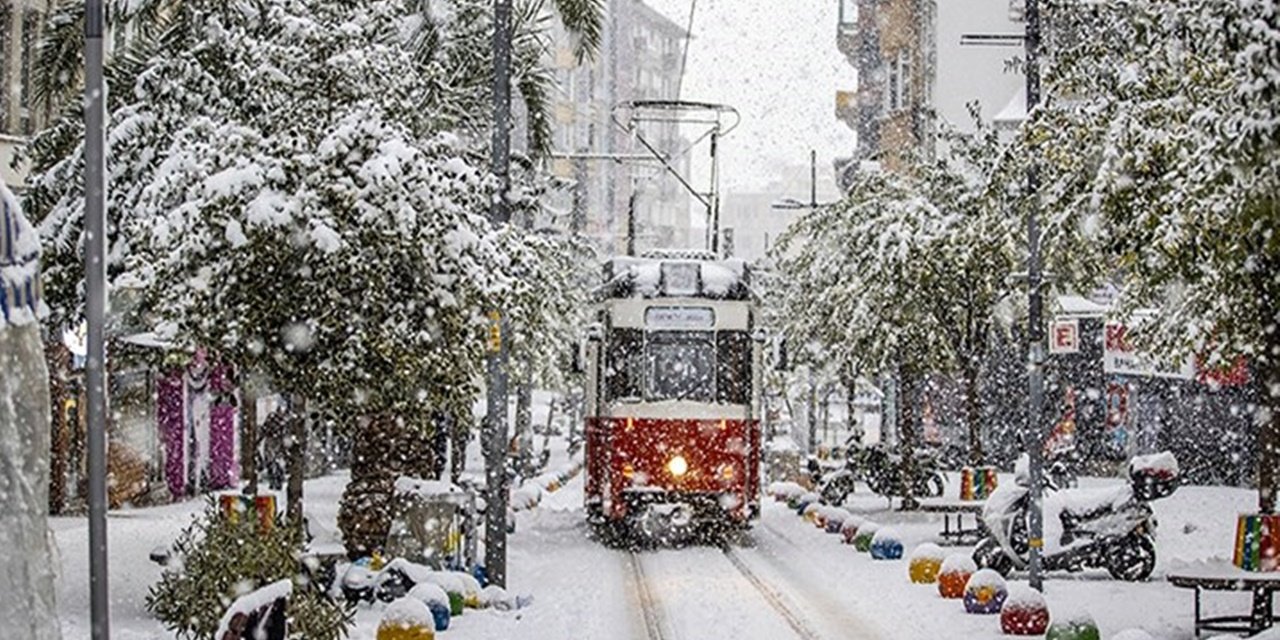 Meteoroloji'den uyarı üstüne uyarı: Ülkenin neredeyse yarısında kar yağacak!