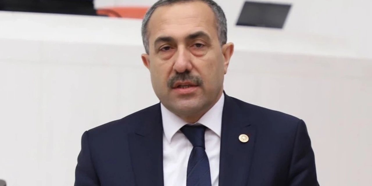 Ak Parti Van Belediye Başkan Adayı Abdulahat Arvas'tan açıklama geldi