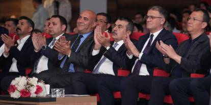 Bakan Tekin:"Bakanlığın karar alma mekanizmalarına, odağına öğretmenleri yerleştirdik"
