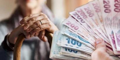 Emekli Öğretmen Maaşları 2025: İşte Çalışma Süresine Emekli Öğretmen Maaşları
