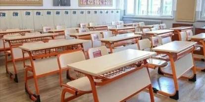 Milli Eğitim Bakanı Yusuf Tekin'in Tatil Kararı Sonrası Veliler, WhatsApp Gruplarında Alternatif Yollar Arıyor