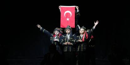 PIKTES Sosyal Uyum Gösterisiyle Sahnedeydi: MEB'den Anlamlı Etkinlik