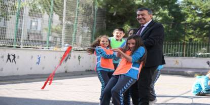Karneler Öncesi Son Durak: 75 Bin Okulda "Beceriler Şenliği" Başladı!