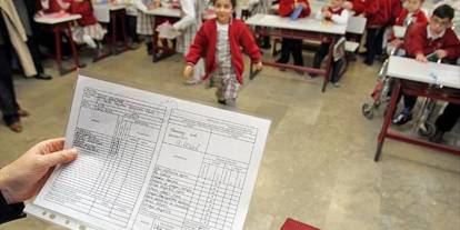 Karne Öncesi Devamsızlık Artışı Öğretmenleri Mağdur Edebilir Mi?