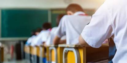 Binlerce Lise Öğrencisi Açık Liseye Yönlendirilecek: Devamsızlık ve Başarısızlık Sebebiyle Kayıtlar Silinecek