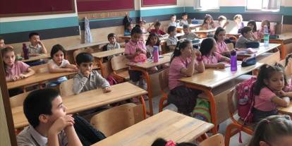 2025-2026 Eğitim Öğretim Yılında Okul Zili Erken Çalacak: Birinci Sınıflara Erken Başlangıç!